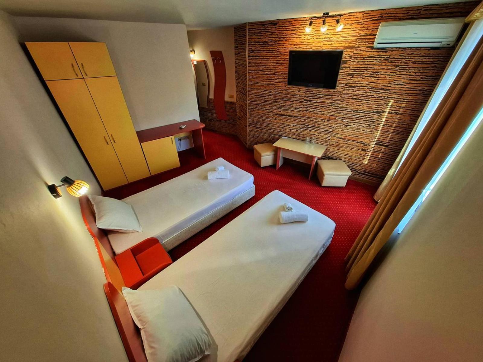 Korona Hotel Blagoevgrad Bagian luar foto