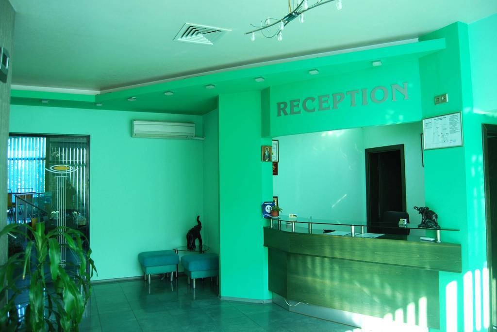 Korona Hotel Blagoevgrad Bagian luar foto